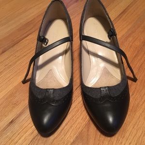 Black and gray Naturalizer pumps, size 8.5